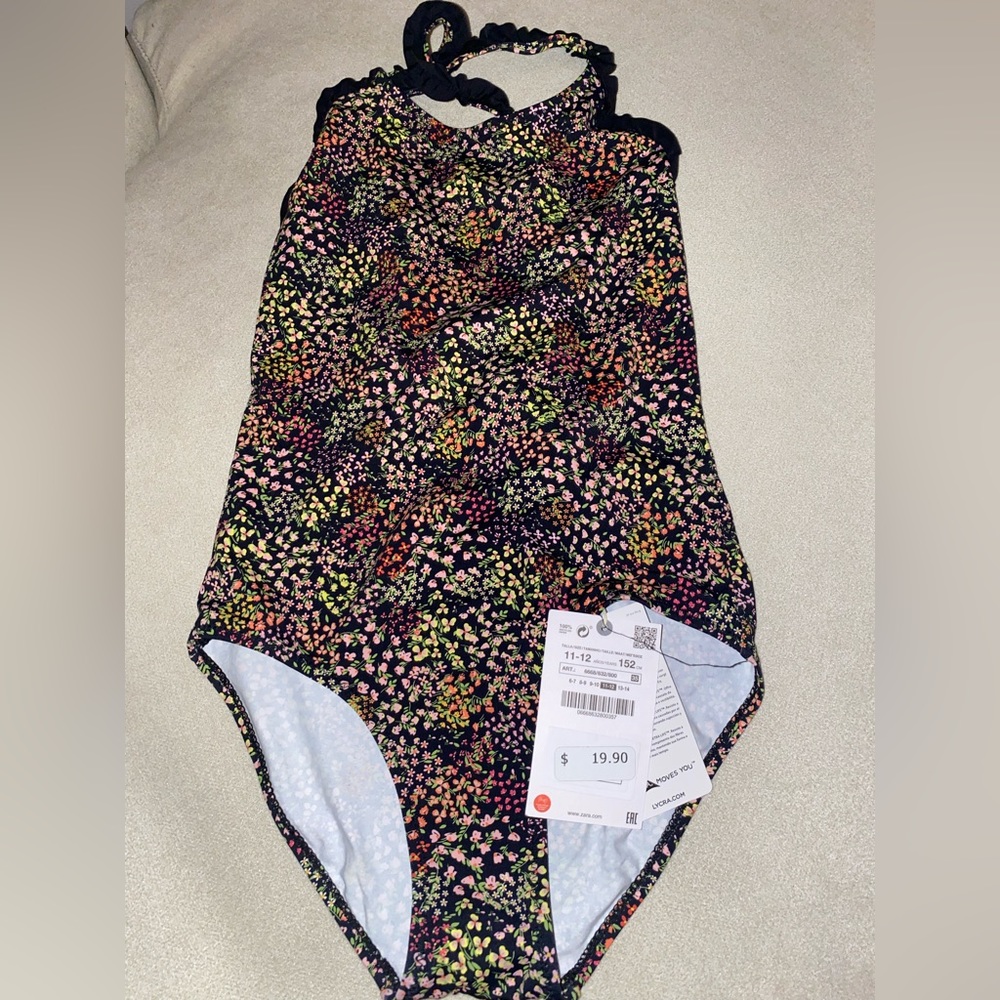 Never worn Zara  flower black bathing suit girl size 11/12